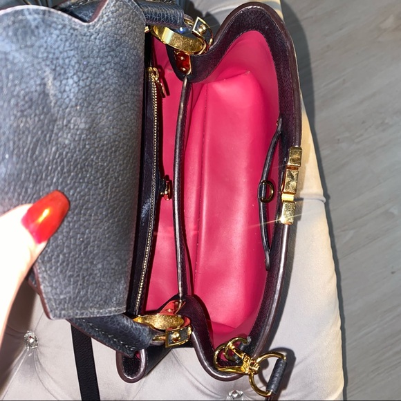Louis Vuitton black taurillon leather Capucines MM - Picture 15 of 16